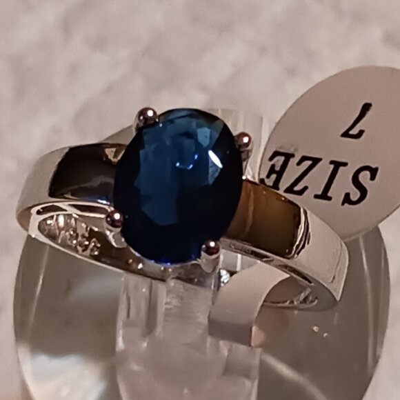Blue Sapphire Silver Solitaire Fashion Ring Size 7 NWOT - Picture 13 of 14